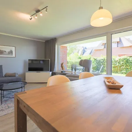 Holiday home Haus Treibholz