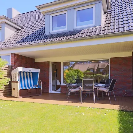 Haus Treibholz Holiday home *