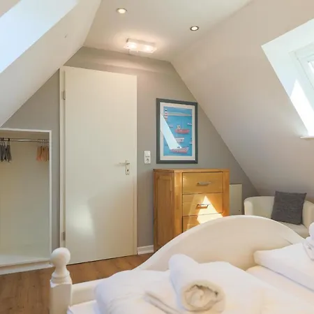 Holiday home Haus Treibholz