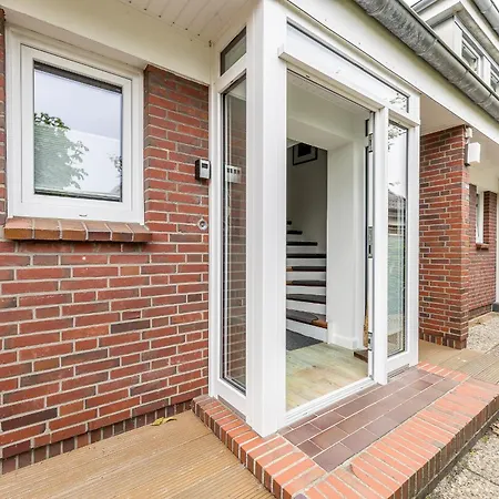 Holiday home Haus Treibholz