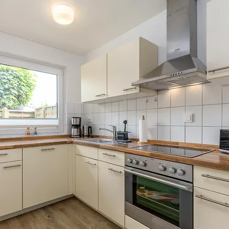 Haus Treibholz 度假居 *